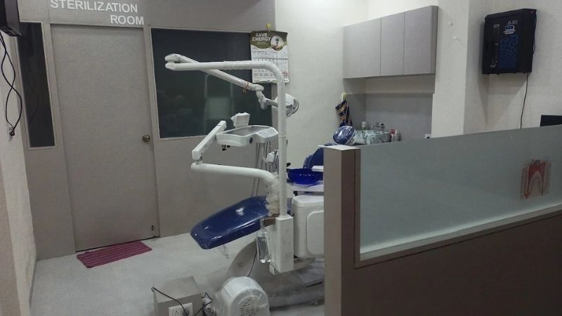 Dr. Kakani's Brain Spine and Dental Super Speciality Clinic (4)